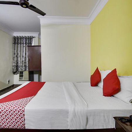 Hotel O Sunshine Palace Дели Экстерьер фото